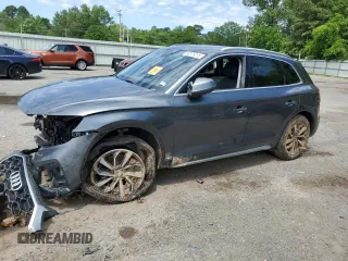 2023 Audi Q5 S line Premium z VIN WA1GAAFYXP2136532, wystawiony jako Copart lot #53379215 z przebiegiem 51 729 mil mil oraz Szkoda całkowita • Salvage title. Historia ofert i sprzedaży dostępna na DreamBid. Obrazek 1.