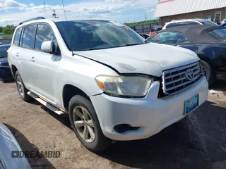 2008 Toyota Highlander z VIN JTEDS41A482011153, wystawiony jako IAAI lot #42147317 z przebiegiem 121 189 mil mil oraz . Historia ofert i sprzedaży dostępna na DreamBid. Obrazek 1.