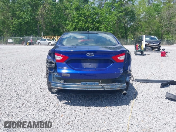 2016 Ford Fusion SE with VIN 3FA6P0H73GR313339, listed as a IAAI auction lot 42074467 with 121,156 mi miles. Bid and sale history available at carsss.com. Image 17.