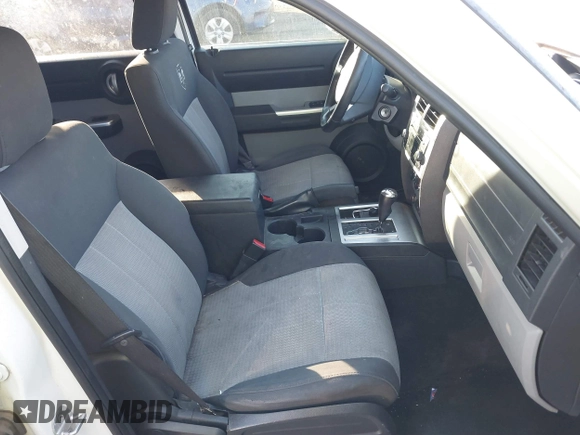 2007 Dodge Nitro SLT with VIN 1D8GU58K67W692313, listed as a IAAI auction lot 41441915 with 195,521 mi miles. Bid and sale history available at carsss.com. Image 5.