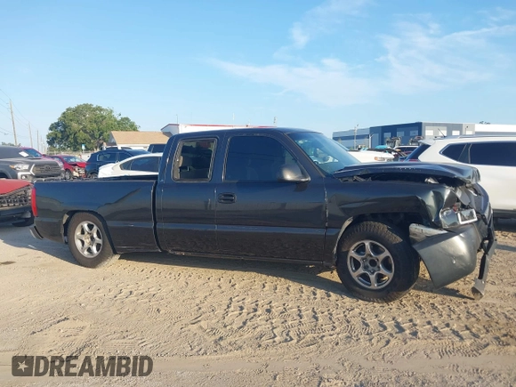 2005 Chevrolet Silverado 1500 LS z VIN 2GCEC19T251171411, wystawiony jako IAAI lot #42358834 z przebiegiem Nie podano mil oraz . Historia ofert i sprzedaży dostępna na DreamBid. Obrazek 13.