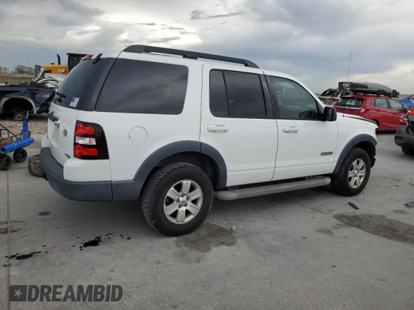 2007 Ford Explorer XLT z VIN 1FMEU63E57UA78521, wystawiony jako Copart lot #64180775 z przebiegiem 109 532 mil mil oraz Szkoda całkowita • Salvage title. Historia ofert i sprzedaży dostępna na DreamBid. Obrazek 3.