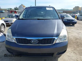 2012 Kia Sedona LX with VIN KNDMG4C7XC6475511, listed as a IAAI auction lot 41845131 with 132,023 mi miles. Bid and sale history available at carsss.com. Image 13.