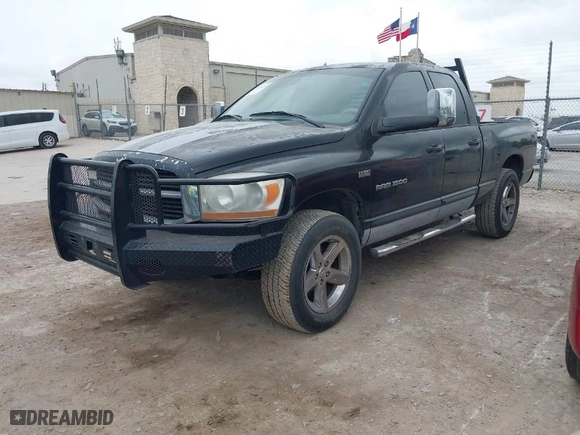 2006 Dodge Ram 1500 SLT with VIN 1D7HU18256S656202, listed as a IAAI auction lot 41891285 with 1 mi miles. Bid and sale history available at carsss.com. Image 2.