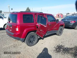 2016 Jeep Patriot Sport with VIN 1C4NJRBB2GD510987, listed as a IAAI auction lot 41993520 with 139,620 mi miles and . Bid and sale history available at DreamBid. Image 4.