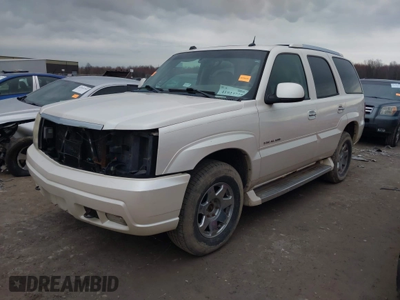 2005 Cadillac Escalade with VIN 1GYEK63NX5R121562, listed as a IAAI auction lot 41923728 with 242,610 mi miles and . Bid and sale history available at DreamBid. Image 2.