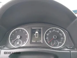 2016 Volkswagen Tiguan SEL z VIN WVGBV7AX3GW594729, wystawiony jako IAAI lot #41233805 z przebiegiem 92 997 mil mil oraz . Historia ofert i sprzedaży dostępna na DreamBid. Obrazek 7.