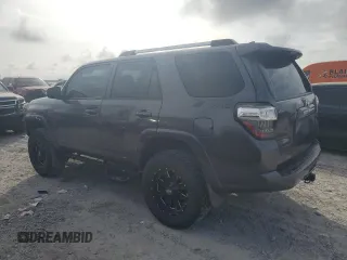 2020 Toyota 4Runner SR5 with VIN JTEBU5JR8L5756184, listed as a Copart auction lot 56204525 with 102,046 mi miles and Salvage title. Bid and sale history available at DreamBid. Image 2.