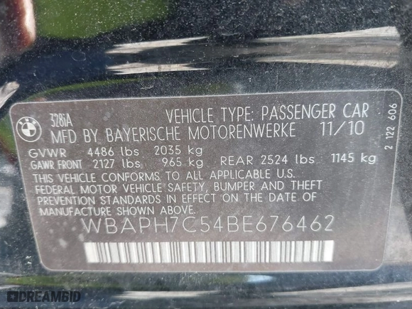 2011 BMW 3 Series 328i with VIN WBAPH7C54BE676462, listed as a IAAI auction lot 41769898 with 208,688 mi miles. Bid and sale history available at carsss.com. Image 9.