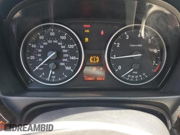2011 BMW 3 Series 328i with VIN WBAPH5C52BA446396, listed as a Copart auction lot 62538425 with 129,847 mi miles and Salvage title. Bid and sale history available at DreamBid. Image 9.