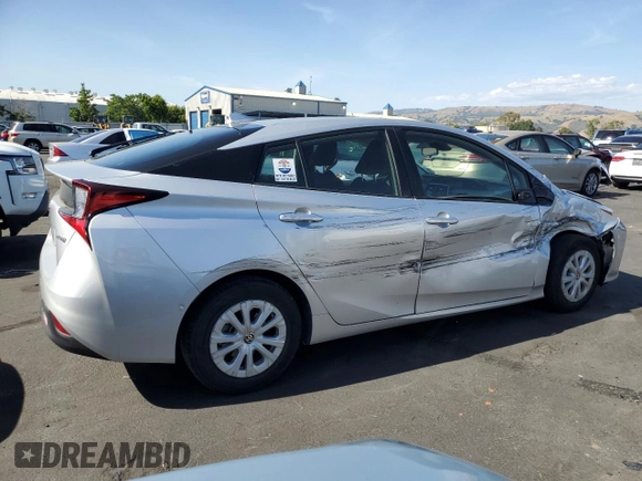 2019 Toyota Prius L Eco z VIN JTDKARFU5K3077176, wystawiony jako Copart lot #57304345 z przebiegiem 110 745 mil mil oraz Szkoda całkowita • Salvage title. Historia ofert i sprzedaży dostępna na DreamBid. Obrazek 3.