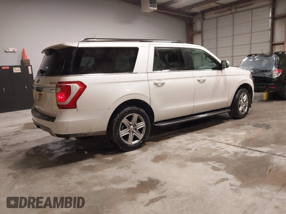 2018 Ford Expedition Max XLT with VIN 1FMJK1HT7JEA46234, listed as a IAAI auction lot 41572351 with 221,166 mi miles and . Bid and sale history available at DreamBid. Image 4.