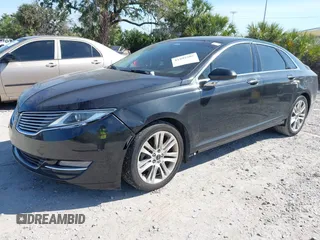 2013 Lincoln MKZ Hybrid z VIN 3LN6L2LU8DR821781, wystawiony jako IAAI lot #41892507 z przebiegiem 95 600 mil mil oraz . Historia ofert i sprzedaży dostępna na DreamBid. Obrazek 2.