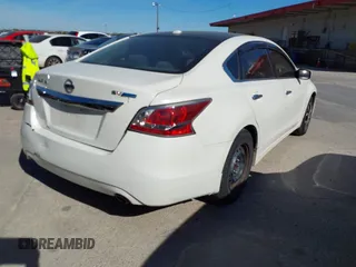 2015 Nissan Altima S with VIN 1N4AL3AP9FN320475, listed as a IAAI auction lot 41875010 with 144,899 mi miles and . Bid and sale history available at DreamBid. Image 4.
