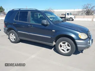 1999 Mercedes-Benz M 320/430/500 with VIN 4JGAB54E0XA144438, listed as a IAAI auction lot 41752608 with 200,018 mi miles and . Bid and sale history available at DreamBid. Image 1.