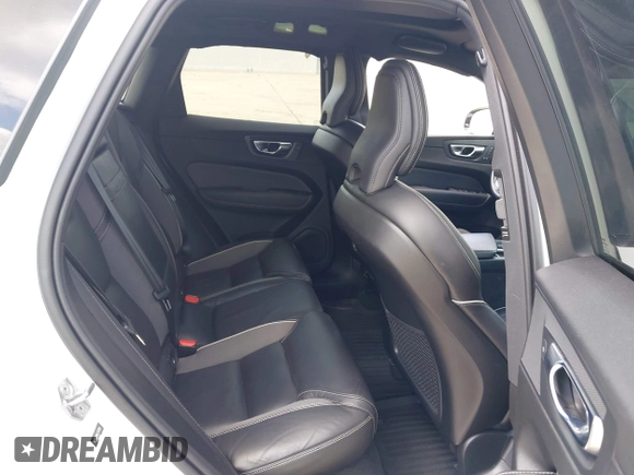2020 Volvo XC60 R-Design with VIN YV4102DM6L1517568, listed as a IAAI auction lot 42383551 with 68,879 mi miles and . Bid and sale history available at DreamBid. Image 8.