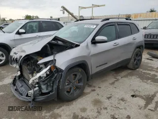 2019 Jeep Cherokee Altitude with VIN 1C4PJLLB3KD339082, listed as a Copart auction lot 54840275 with 197,069 mi miles and Salvage title. Bid and sale history available at DreamBid. Image 1.