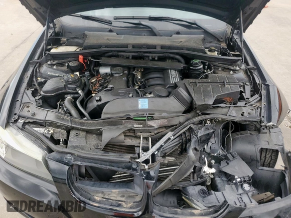 2011 BMW 3 Series 328i with VIN WBAPH5G5XBNM75258, listed as a Copart auction lot 59031885 with 107,263 mi miles and Clean title. Bid and sale history available at DreamBid. Image 11.