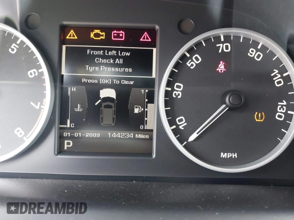 2011 Land Rover LR4 HSE z VIN SALAG2D42BA565770, wystawiony jako IAAI lot #42449944 z przebiegiem 144 234 mil mil oraz . Historia ofert i sprzedaży dostępna na DreamBid. Obrazek 7.