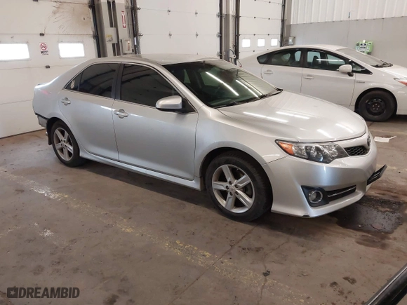 2012 Toyota Camry L with VIN 4T1BF1FK2CU107341, listed as a IAAI auction lot 41523167 with 162,075 mi miles. Bid and sale history available at carsss.com. Image 1.