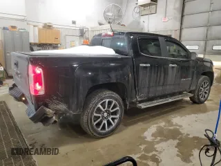 2022 GMC Canyon 4WD Denali with VIN 1GTG6EEN5N1112356, listed as a Copart auction lot 87871435 with 25,352 mi miles and Salvage Title. Bid and sale history available at carsss.com. Image 3.