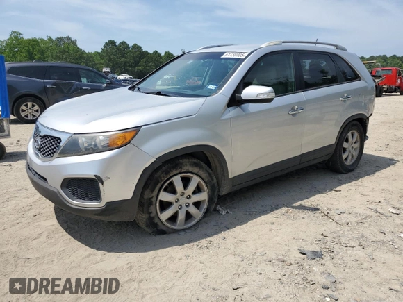 2013 Kia Sorento LX with VIN 5XYKT4A20DG323200, listed as a Copart auction lot 61738005 with 205,312 mi miles and Salvage title. Bid and sale history available at DreamBid. Image 1.