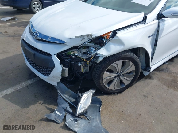 2015 Hyundai Sonata Hybrid Limited with VIN KMHEC4A40FA124788, listed as a IAAI auction lot 41936920 with 112,002 mi miles. Bid and sale history available at carsss.com. Image 6.
