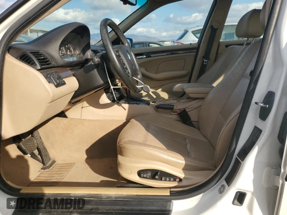 2004 BMW 3 Series 325i with VIN WBAAZ33454KP84385, listed as a Copart auction lot 41879615 with 140,811 mi miles and Salvage Title. Bid and sale history available at carsss.com. Image 7.