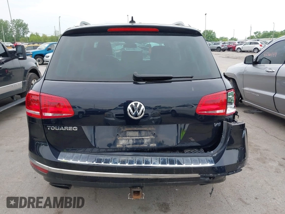 2016 Volkswagen Touareg Sport с VIN WVGEF9BP7GD012373, выставлен на аукционе IAAI как лот 42358266 с пробегом 81 827 миль миль и . История ставок и продаж доступна на DreamBid. Изображение 16.