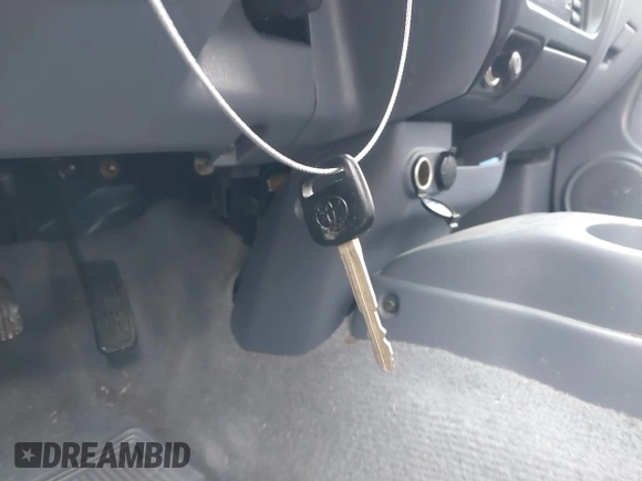 2000 Toyota Tacoma PreRunner with VIN 5TESM92N4YZ695931, listed as a IAAI auction lot 42352013 with 194,454 mi miles and . Bid and sale history available at DreamBid. Image 11.