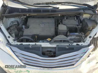 2015 Toyota Sienna XLE with VIN 5TDYK3DC1FS690219, listed as a Copart auction lot 60926525 with 97,879 mi miles and Salvage title. Bid and sale history available at DreamBid. Image 12.