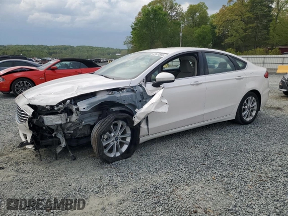 2020 Ford Fusion Hybrid SE with VIN 3FA6P0LUXLR184992, listed as a Copart auction lot 52674565 with 59,742 mi miles and Salvage Title. Bid and sale history available at carsss.com. Image 1.