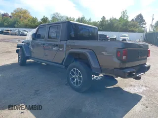 2024 Jeep Gladiator Willys with VIN 1C6HJTAG7RL109913, listed as a IAAI auction lot 41419209 with 6,581 mi miles and . Bid and sale history available at DreamBid. Image 3.