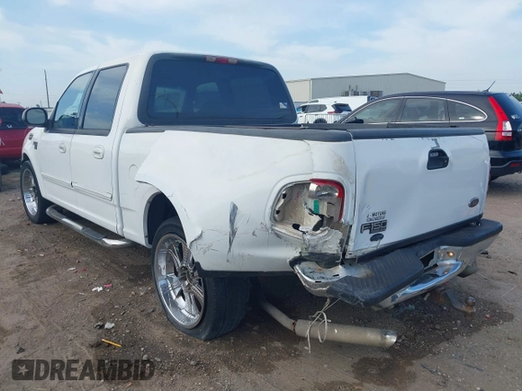 2001 Ford F-150 XLT with VIN 1FTRW07L81KE91672, listed as a IAAI auction lot 42021661 with 200,000 mi miles and . Bid and sale history available at DreamBid. Image 6.