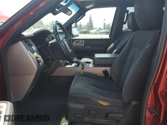 2016 Ford Expedition Max XLT z VIN 1FMJK1HT0GEF17519, wystawiony jako Copart lot #51844515 z przebiegiem 211 494 mil mil oraz Szkoda całkowita • Salvage title. Historia ofert i sprzedaży dostępna na DreamBid. Obrazek 7.