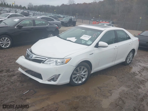 2014 Toyota Camry Hybrid LE with VIN 4T1BD1FK0EU115964, listed as a IAAI auction lot 40854548 with 61,731 mi miles. Bid and sale history available at carsss.com. Image 17.