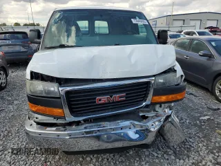 2014 GMC Savana Cargo Van with VIN 1GTW7FCA8E1912289, listed as a Copart auction lot 73040424 with 95,815 mi miles and Salvage Title. Bid and sale history available at carsss.com. Image 5.