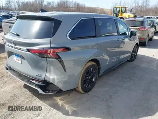 2024 Toyota Sienna XSE z VIN 5TDXSKFC4RS145137, wystawiony jako IAAI lot #41750659 z przebiegiem 17 606 mil mil oraz . Historia ofert i sprzedaży dostępna na DreamBid. Obrazek 4.
