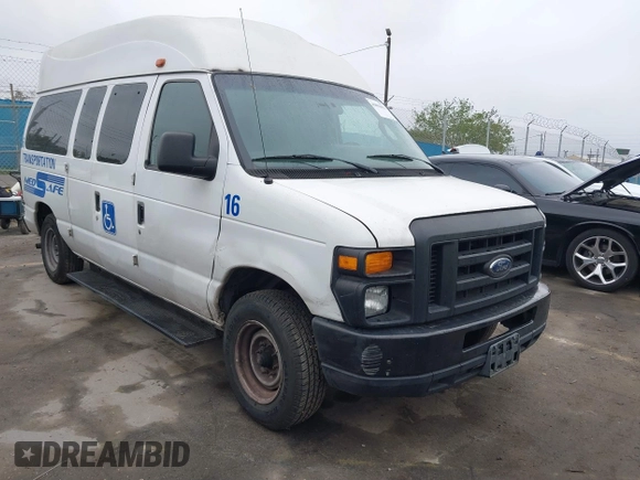 2009 Ford Econoline Cargo Commercial with VIN 1FTNE14W69DA00876, listed as a IAAI auction lot 41894062 with 400,622 mi miles and . Bid and sale history available at DreamBid. Image 1.