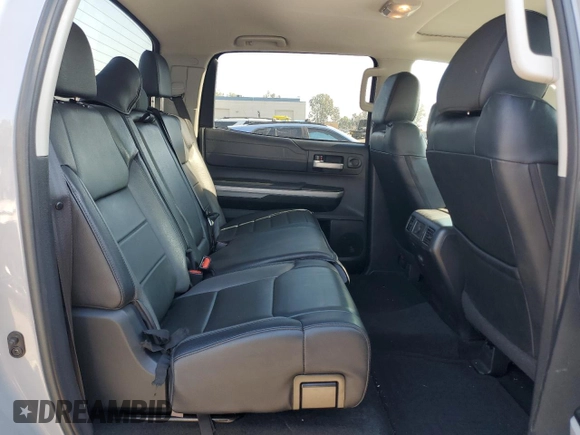 2018 Toyota Tundra SR5 z VIN 5TFHW5F12JX729043, wystawiony jako Copart lot #87330154 z przebiegiem 110 611 mil mil oraz Szkoda całkowita • Salvage title. Historia ofert i sprzedaży dostępna na DreamBid. Obrazek 10.