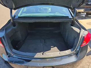 2018 Chevrolet Impala LT with VIN 2G1105S33J9137961, listed as a IAAI auction lot 42279723 with 31,780 mi miles and . Bid and sale history available at DreamBid. Image 16.