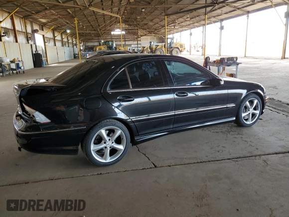 2005 Mercedes-Benz C 230 Kompressor z VIN WDBRF40J55F594402, wystawiony jako Copart lot #53722415 z przebiegiem 132 004 mil mil oraz Szkoda całkowita • Salvage title. Historia ofert i sprzedaży dostępna na DreamBid. Obrazek 3.