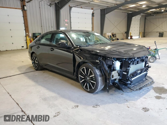 2025 Honda Accord Touring with VIN 1HGCY2F87SA040489, listed as a Copart auction lot 60786325 with 32 mi miles and Salvage title. Bid and sale history available at DreamBid. Image 4.