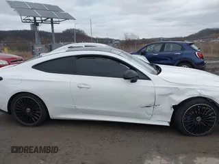 2024 Mercedes-Benz CLE 300 z VIN W1KMJ4HB7RF023870, wystawiony jako IAAI lot #41165727 z przebiegiem 4 831 mil mil oraz . Historia ofert i sprzedaży dostępna na DreamBid. Obrazek 13.
