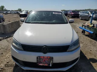2011 Volkswagen Jetta SE with VIN 3VWDX7AJ7BM367469, listed as a Copart auction lot 53774995 with 129,915 mi miles and Salvage title. Bid and sale history available at DreamBid. Image 5.
