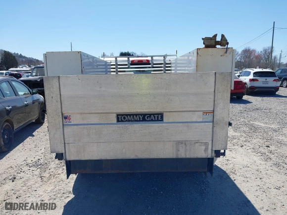 2018 Chevrolet Silverado 1500 Work Truck with VIN 1GCNCNEC7JZ160368, listed as a IAAI auction lot 41770709 with 228,089 mi miles. Bid and sale history available at carsss.com. Image 16.