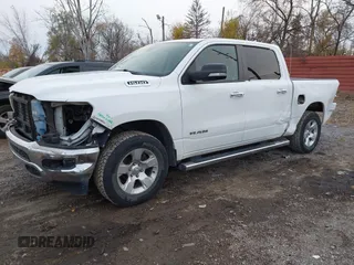 2020 Ram 1500 Big Horn z VIN 1C6RRFFG5LN284440, wystawiony jako IAAI lot #40975635 z przebiegiem 105 400 mil mil oraz . Historia ofert i sprzedaży dostępna na DreamBid. Obrazek 22.