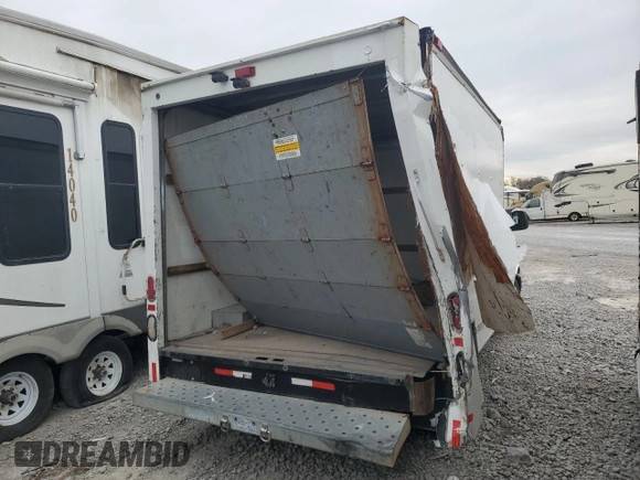 2010 GMC Savana z VIN 1GD1G2AA9A1901569, wystawiony jako Copart lot #81084424 z przebiegiem 162 381 mil mil oraz Szkoda całkowita • Salvage title. Historia ofert i sprzedaży dostępna na DreamBid. Obrazek 3.