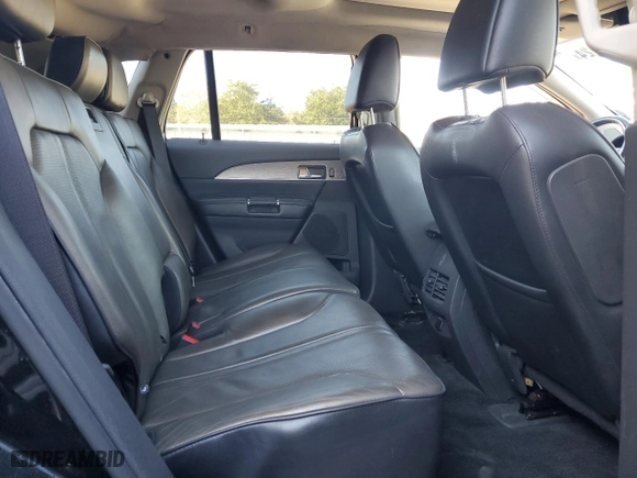 2011 Lincoln MKX with VIN 2LMDJ8JK6BBJ16267, listed as a Copart auction lot 47453095 with 186,506 mi miles and Non Repairable. Bid and sale history available at carsss.com. Image 11.