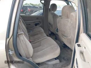 2004 GMC Yukon SLT with VIN 1GKEC13V54J218787, listed as a IAAI auction lot 42047107 with 1 mi miles. Bid and sale history available at carsss.com. Image 8.